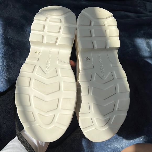 Alexander McQueen Women’s Tread Slick Lace Up Boots | Black and White - Picture 3 of 6